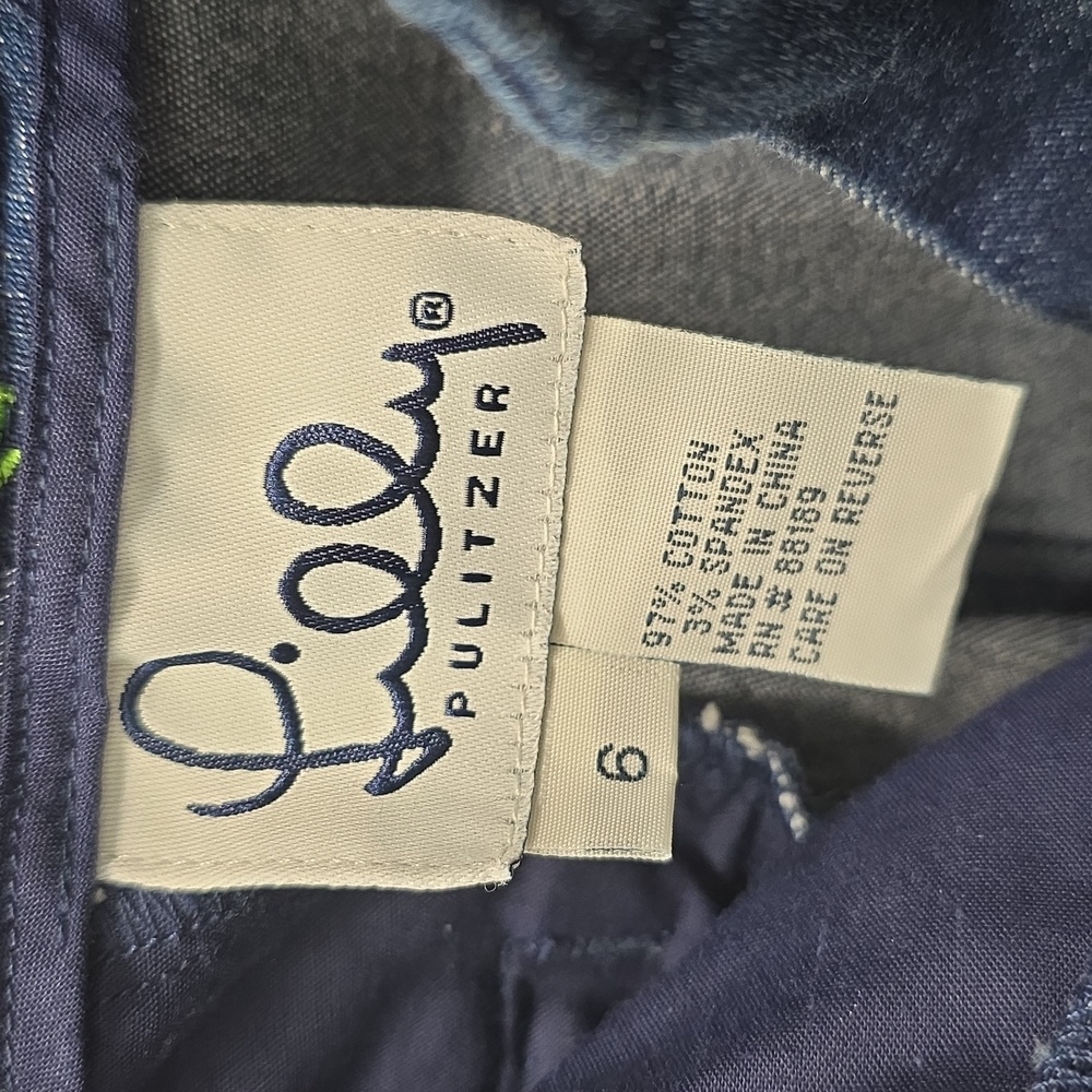 Lilly Pulitzer Women's Denim Jeans with Floral Embroidery - Picture 2 of 3